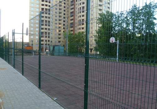 3Д забор для футбольной площадки в Когалыме